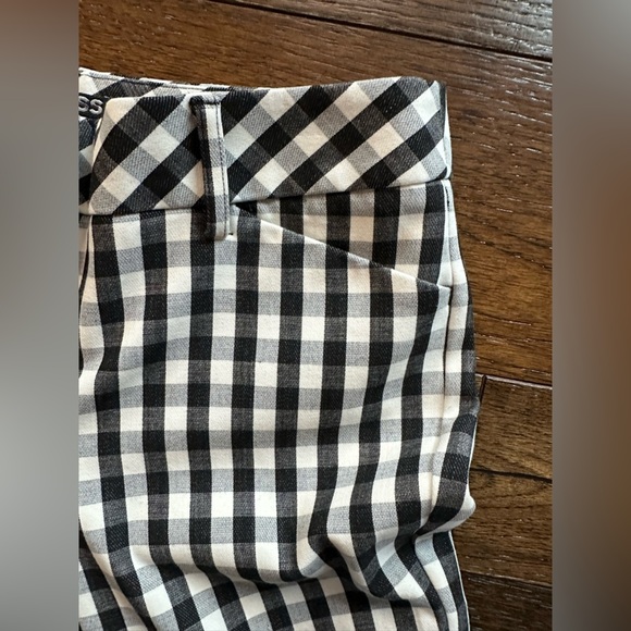 Express Editor Black and White Gingham Ankle Pants- size 2R - Picture 3 of 7